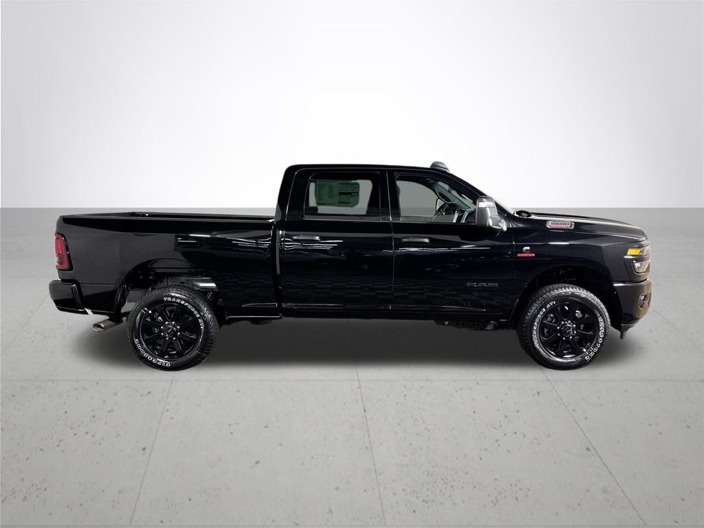 New 2026 Diamond Black Crystal Pearl-Coat Exterior Paint RAM Big Horn image 5