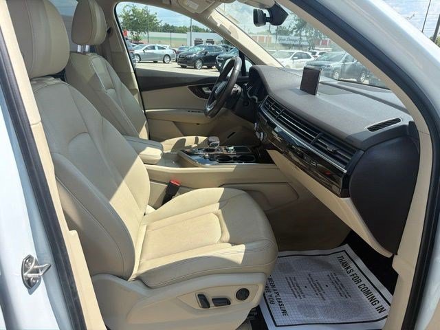 Used 2018 White Audi Prestige image 25
