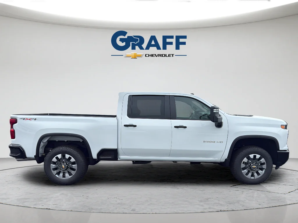 New 2026 Summit White Chevrolet Custom image 9
