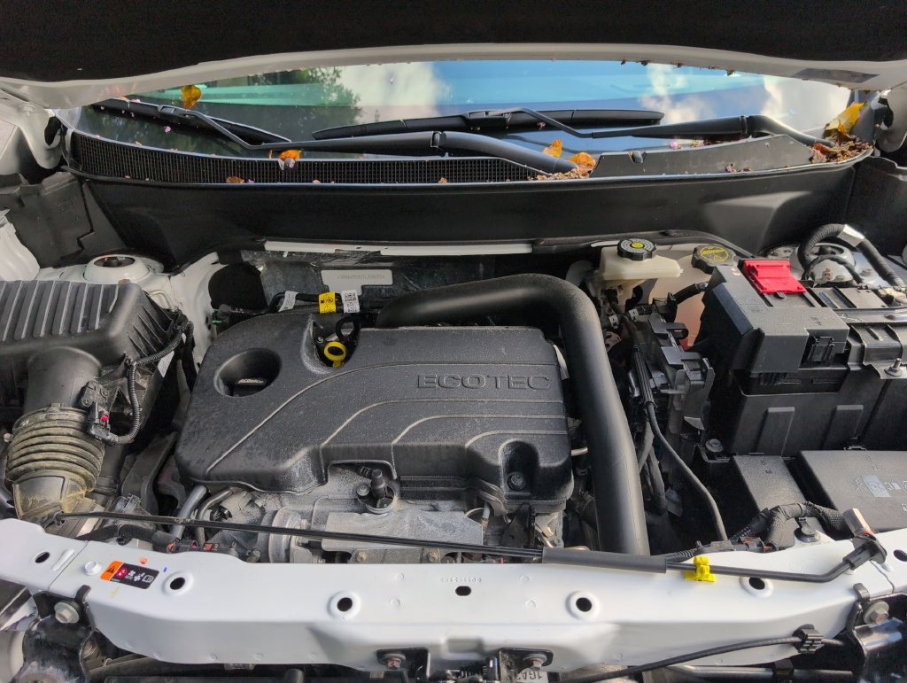 Used 2026 White Chevrolet LT image 13