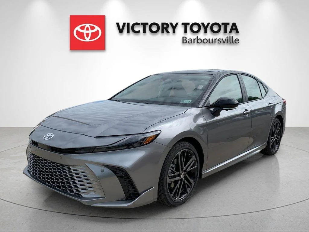 2026 Toyota Camry XSE Hybrid's photo