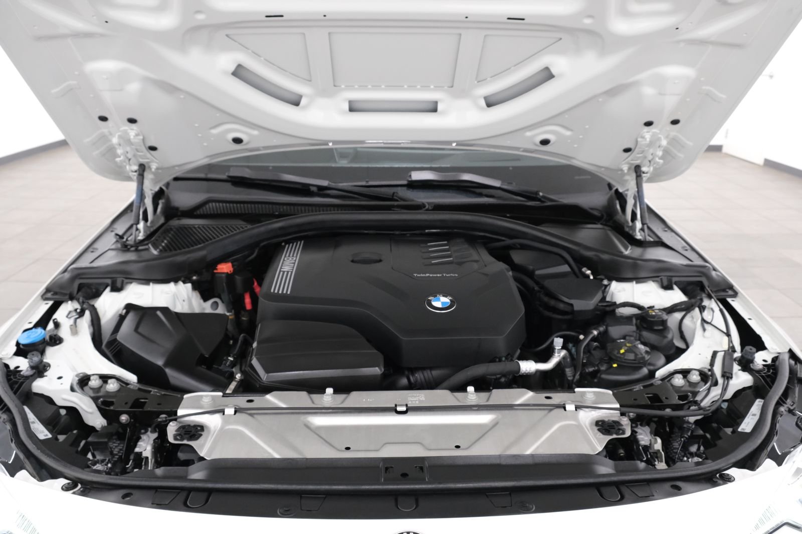 2025 BMW 2 Series 230i - Photo 38