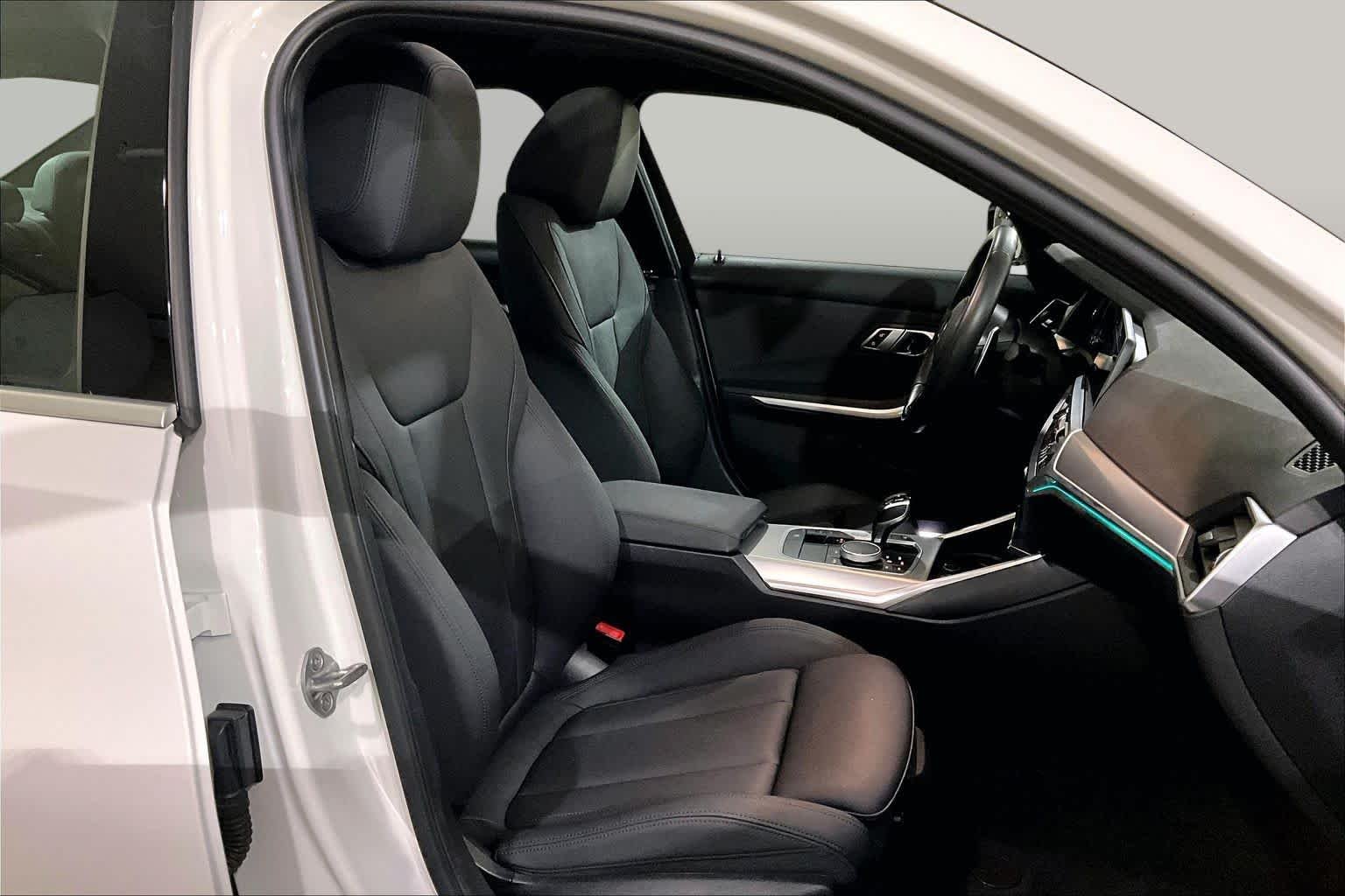Used 2020 Alpine White BMW 330i xDrive image 7