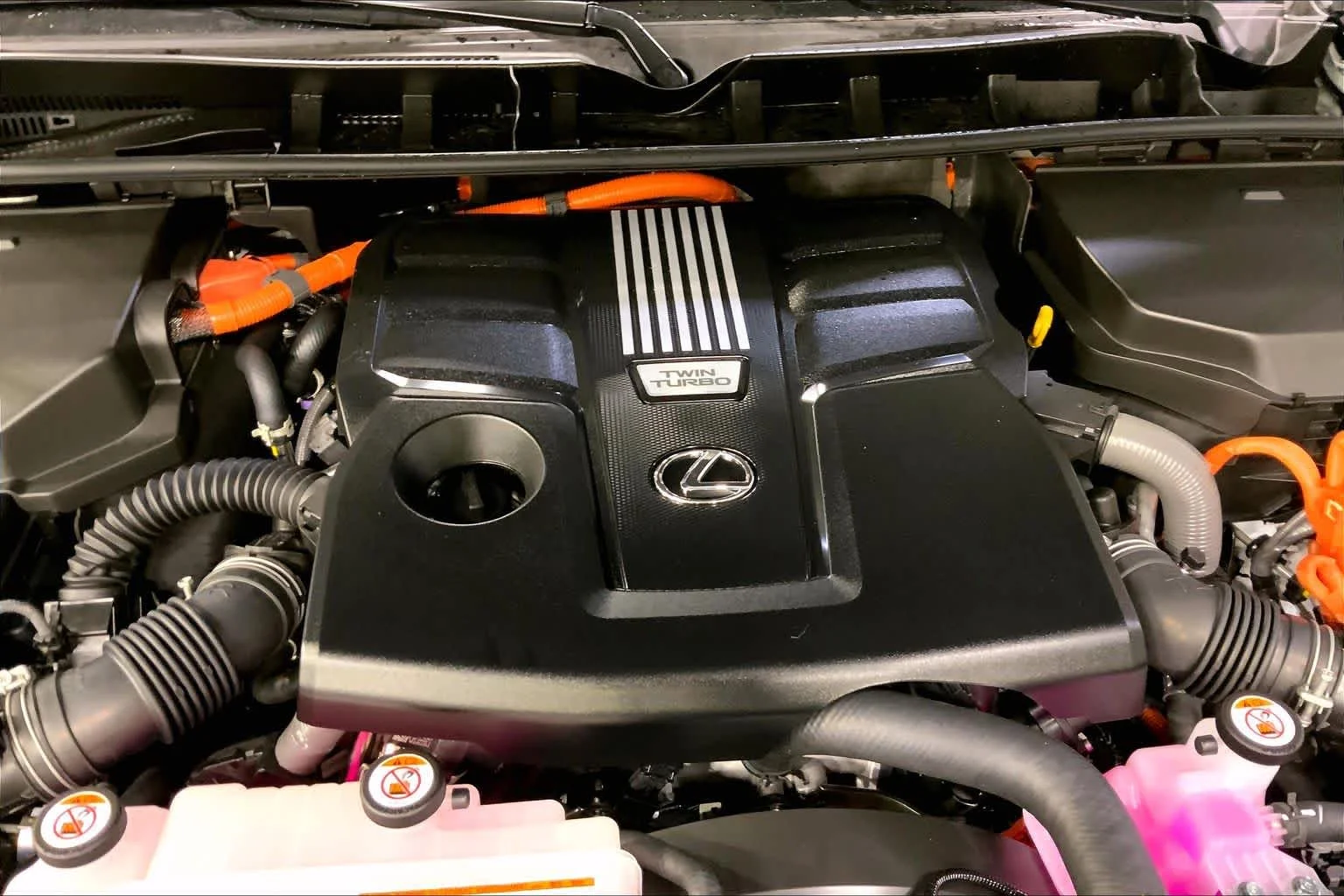 2026 Lexus LX 700h Luxury - Photo 17