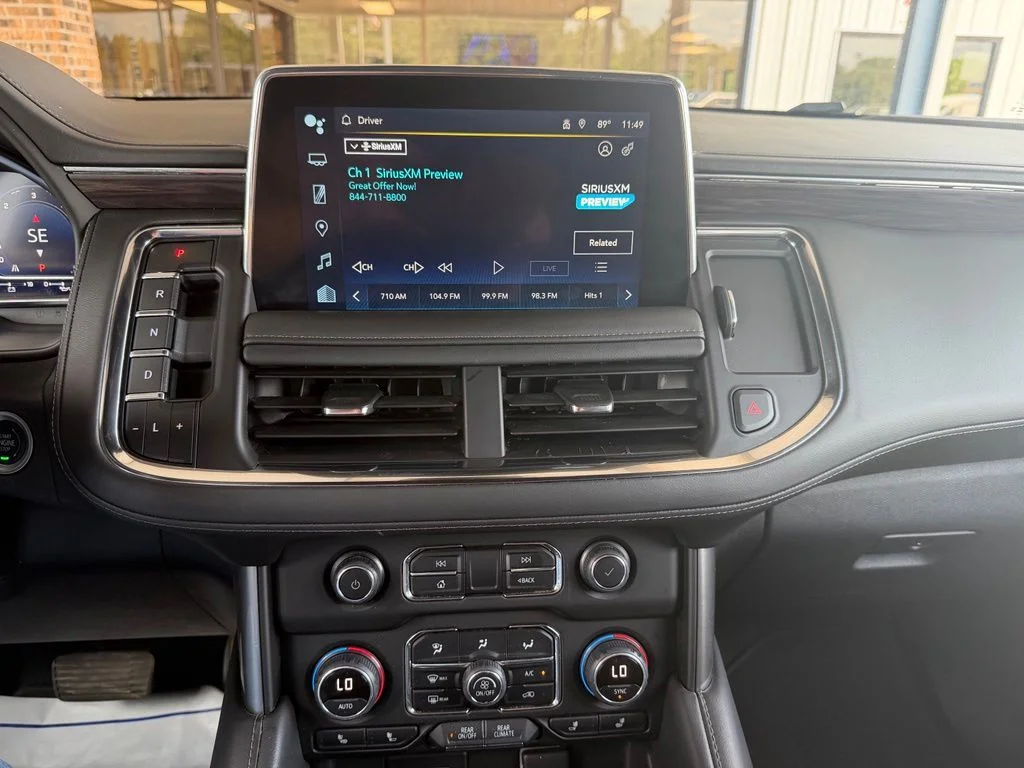 Used 2024 Summit White Chevrolet LT image 5