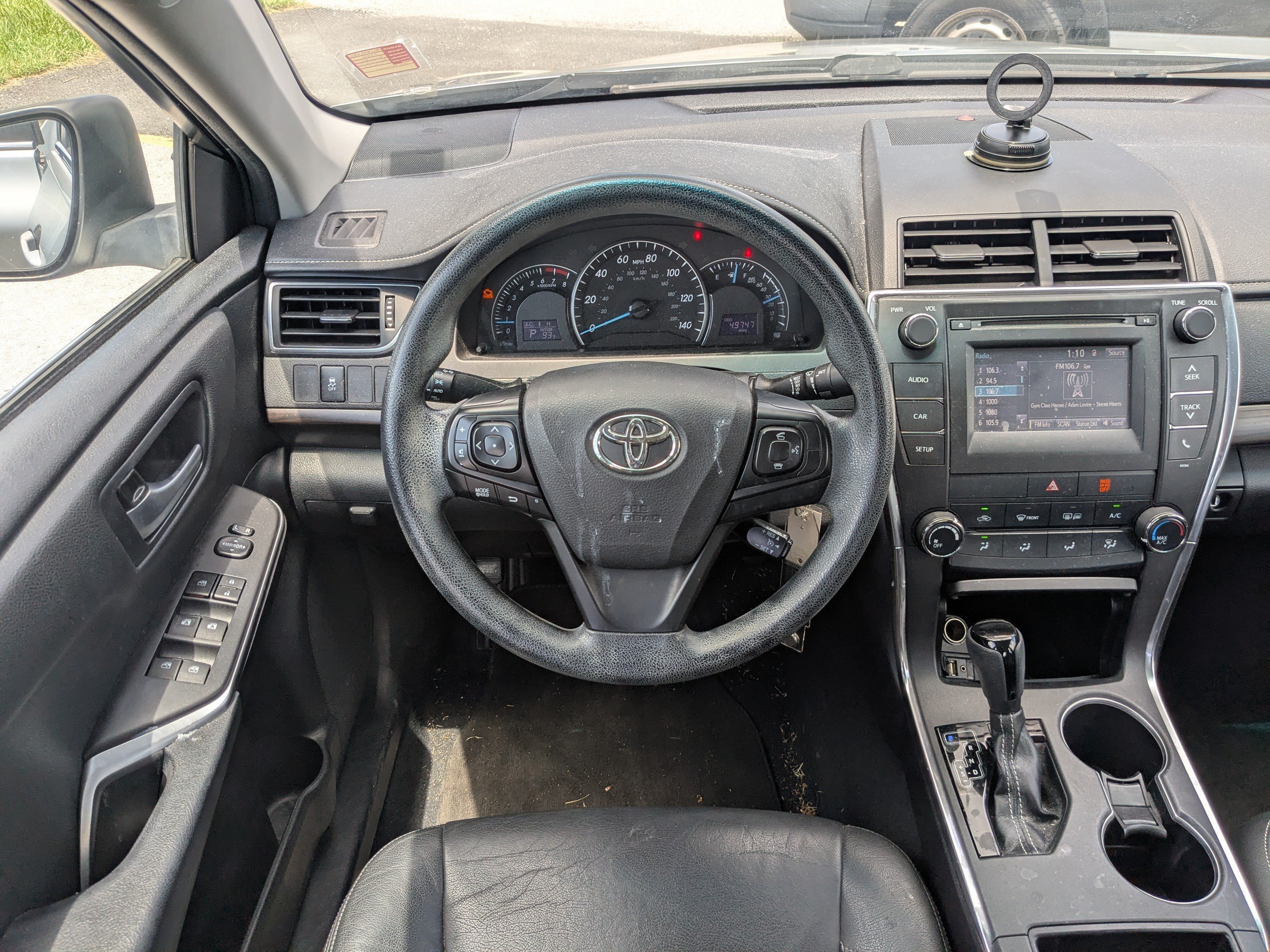 2015 Toyota Camry LE - Photo 16