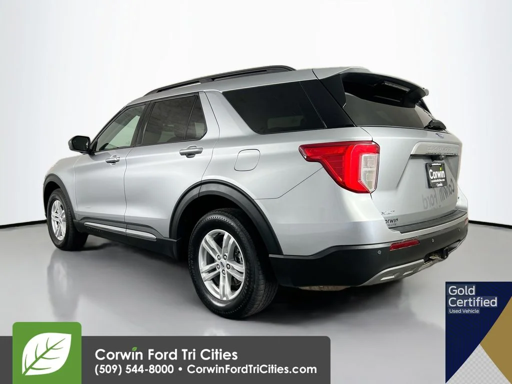 Used 2024 Iconic Silver Metallic Ford XLT image 11