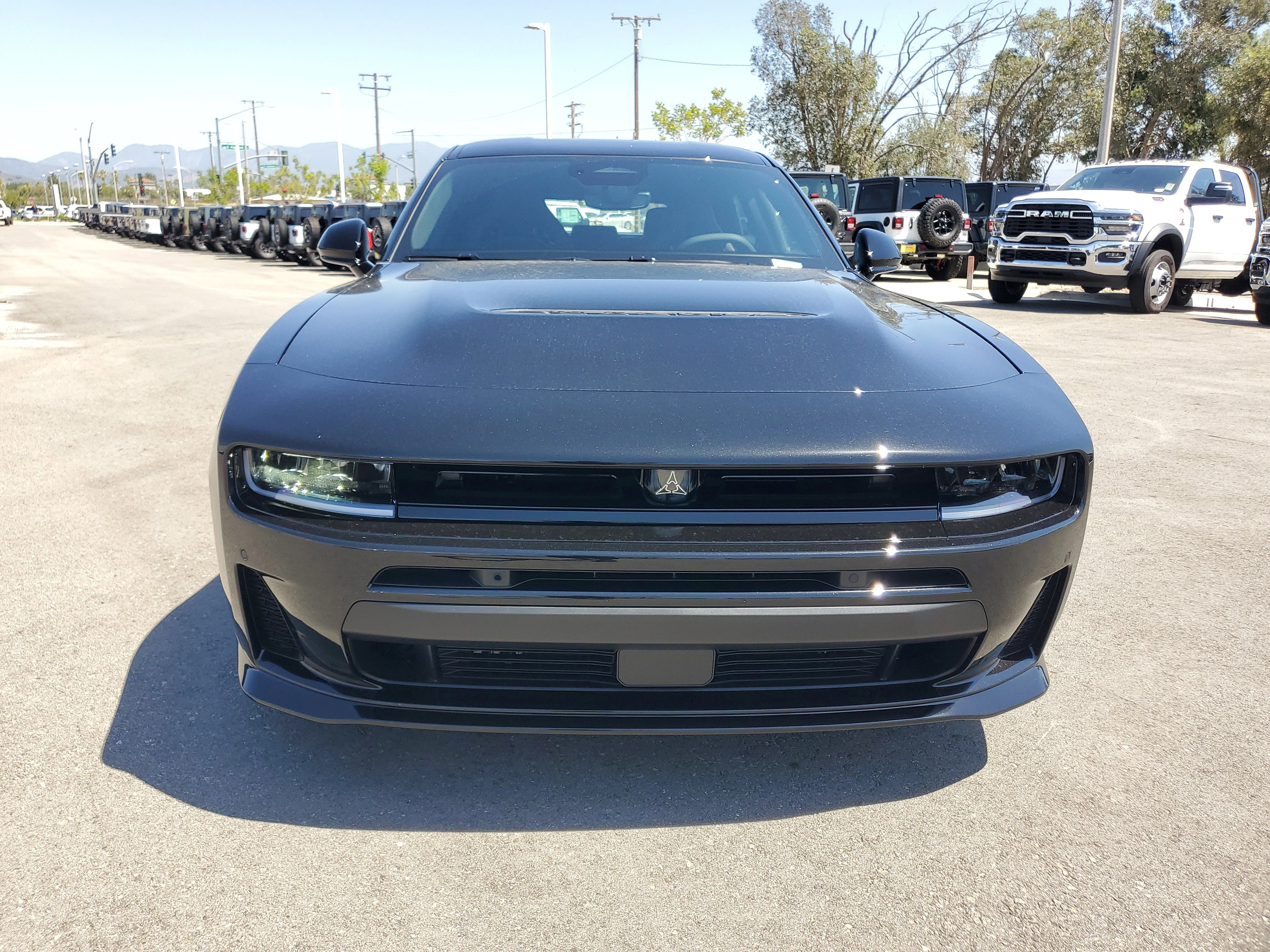 New 2026 Diamond Black Crystal Pearlcoat Dodge R/T image 9