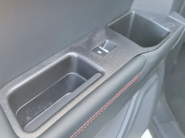 2025 Ford Explorer ST - Photo 10