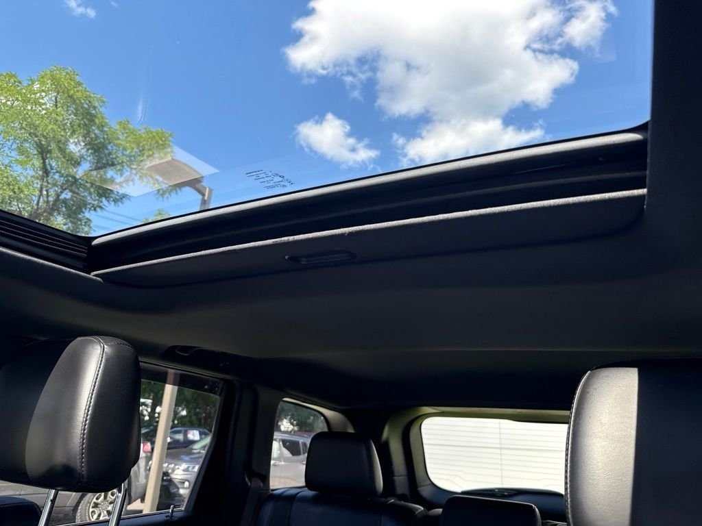 Used 2014 Gray Jeep Limited image 9