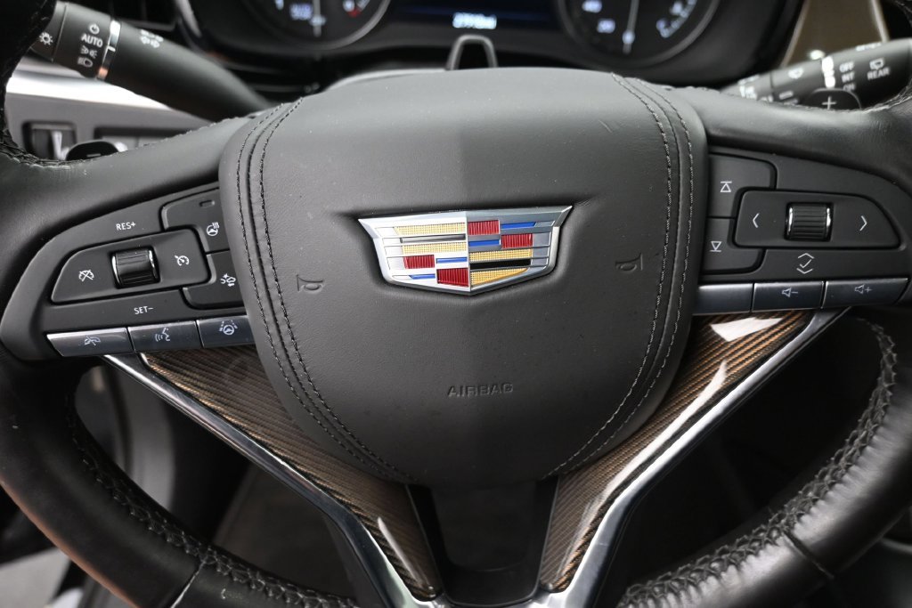 Used 2025 Black Cadillac Premium Luxury image 19