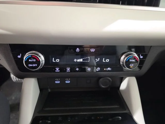 2026 Mitsubishi Outlander SE - Photo 13