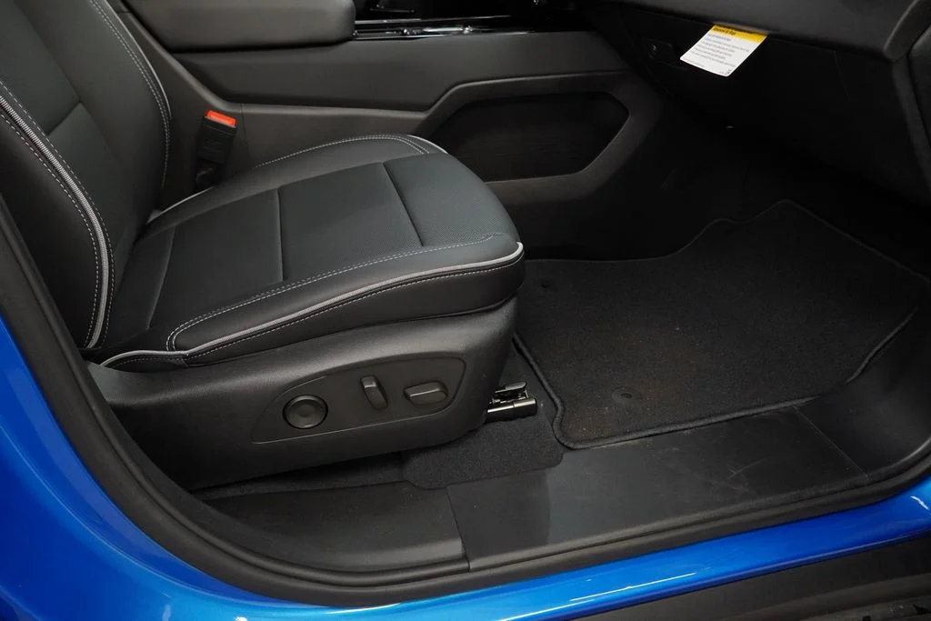 2026 Chevrolet Silverado EV LT - Photo 30
