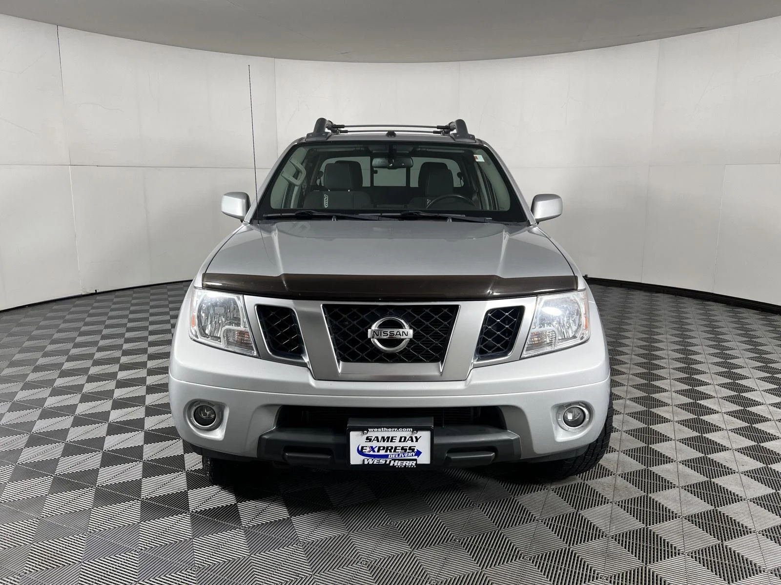 Used 2019 Brilliant Silver Metallic Nissan PRO-4X image 2