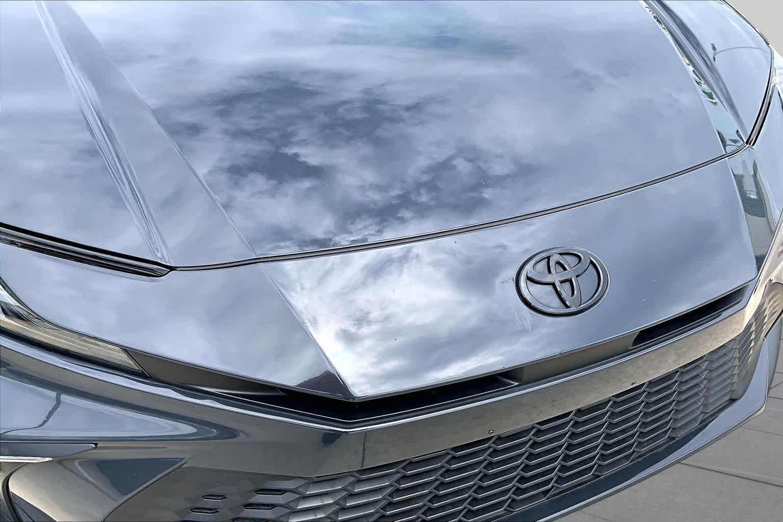 Used 2025 Underground Toyota SE image 28