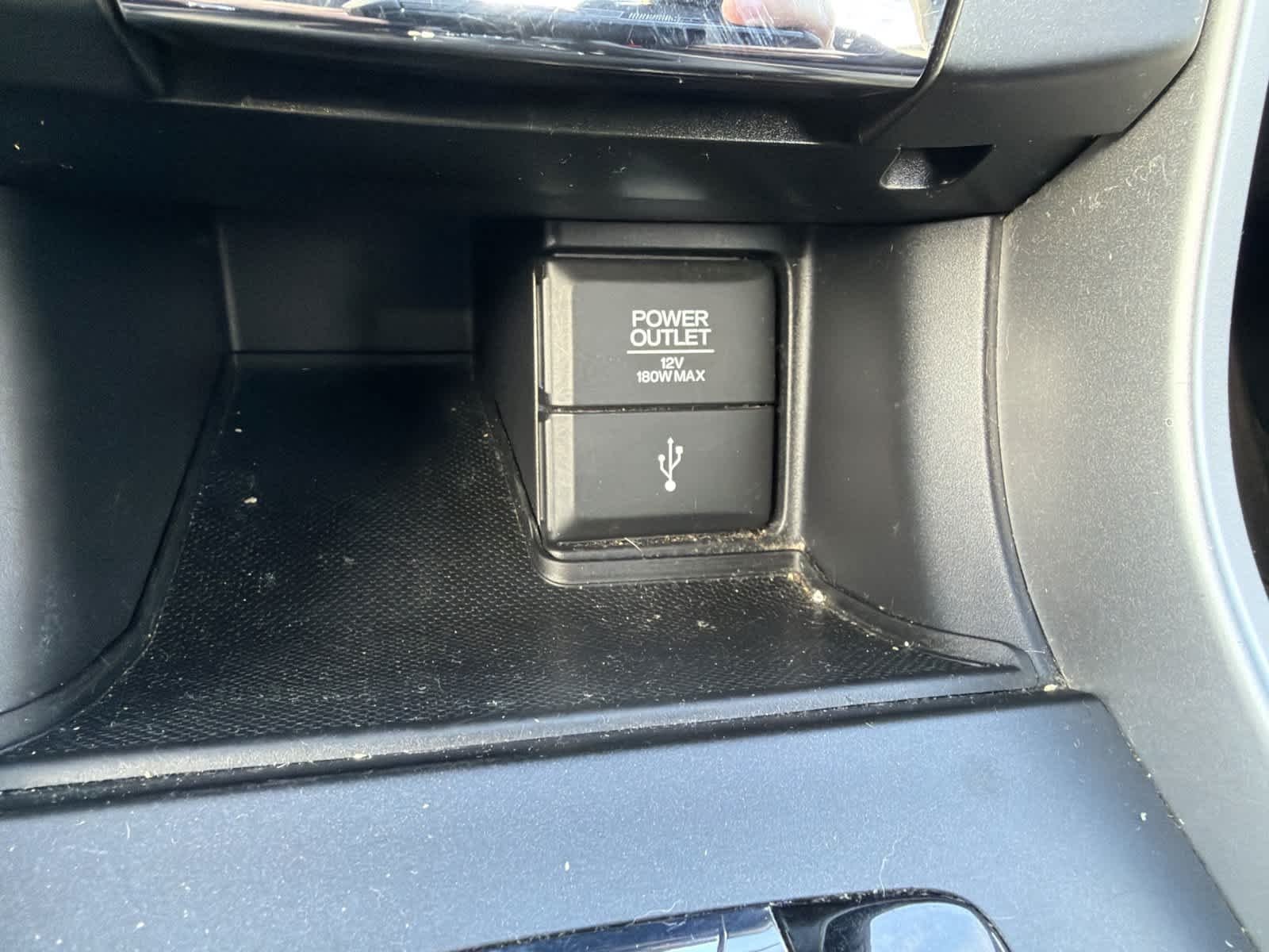 Used 2014  Honda Sport image 15
