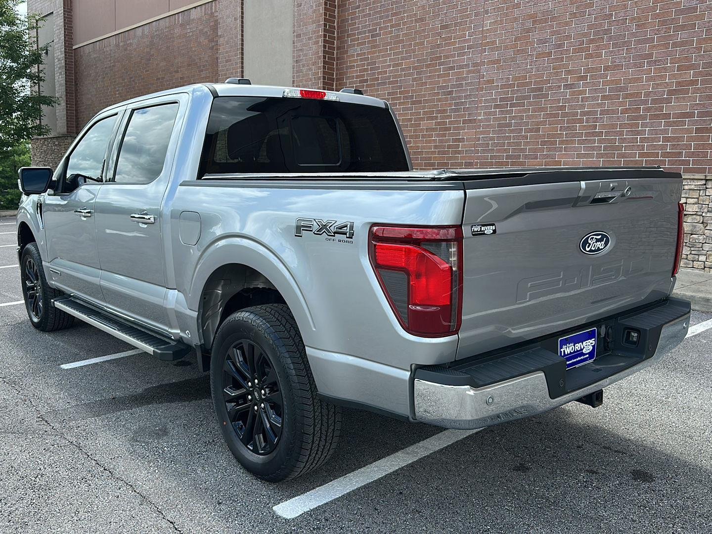 Certified Used 2024 Iconic Silver Ford XLT image 3