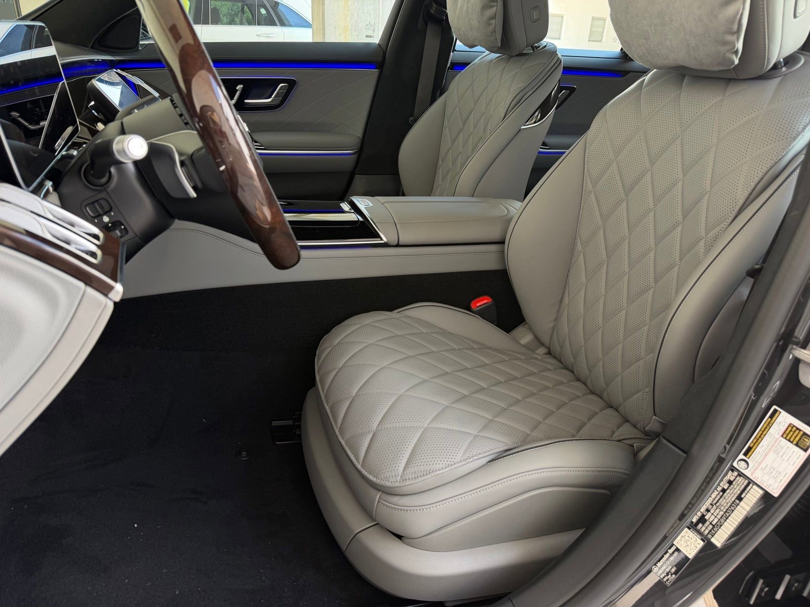New 2026 Graphite Grey Metallic Mercedes-Benz S 580 image 38