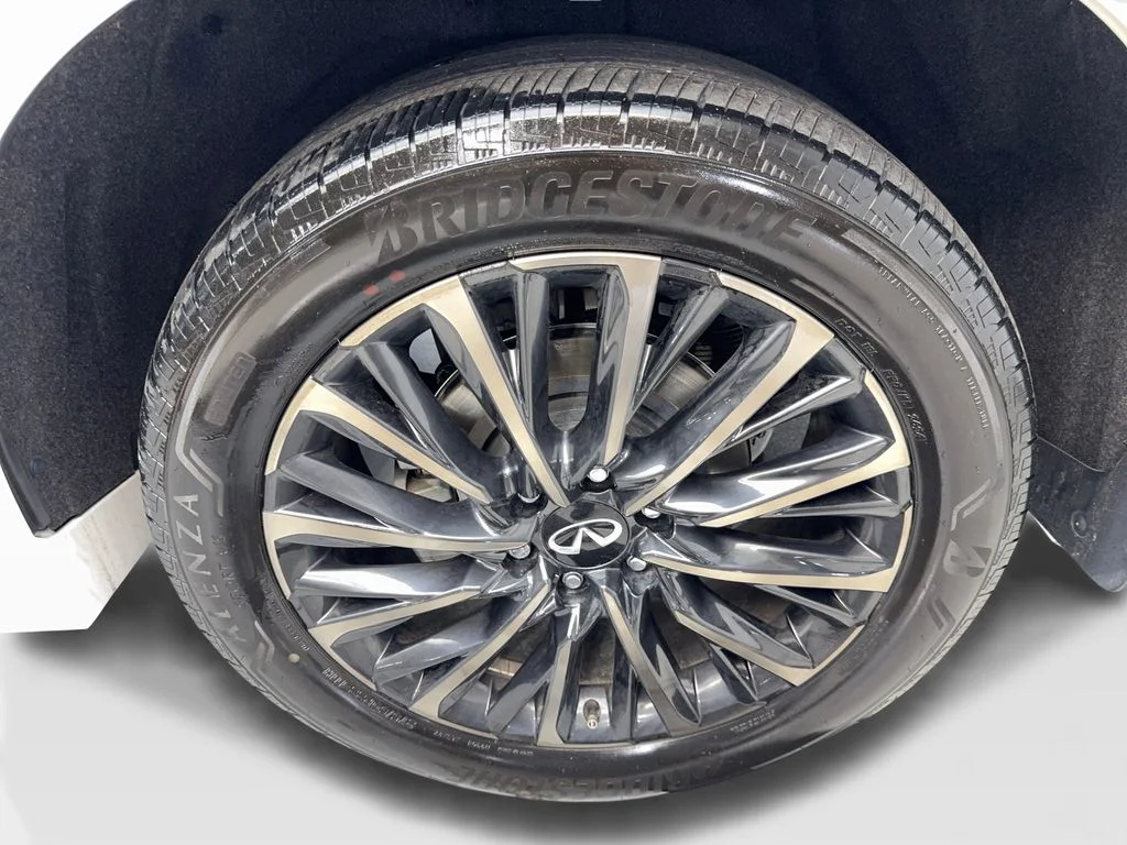 Used 2025 Blue INFINITI AUTOGRAPH image 81