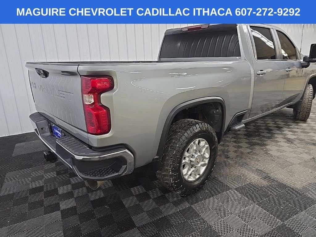 Used 2024 Gray Chevrolet LT image 10
