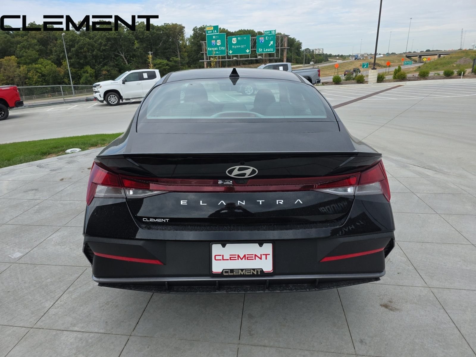 2025 Hyundai Elantra SEL - Photo 10