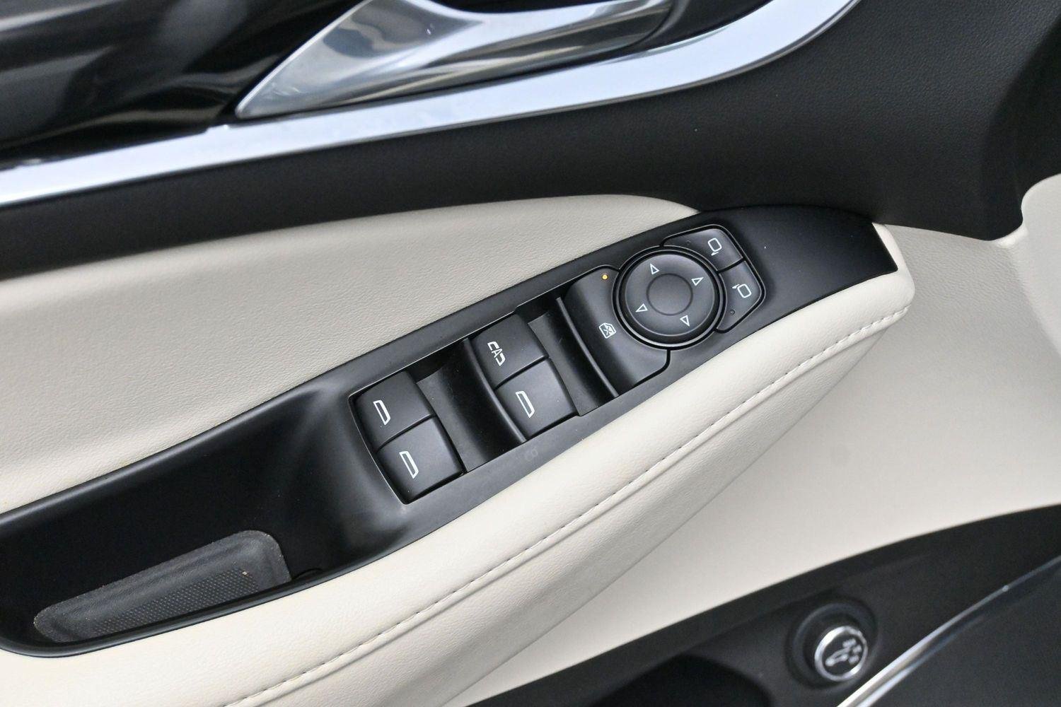 Used 2023 Summit White Buick Essence image 11