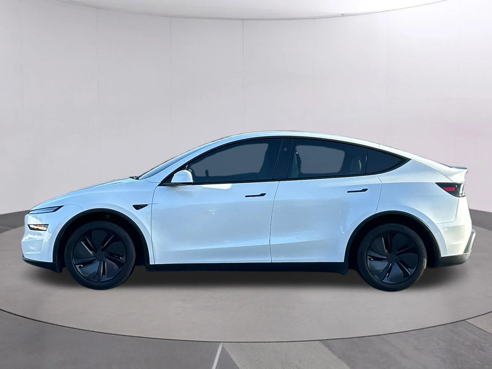 Used 2026 Tesla Model Y Long Range Launch Series with VIN 7SAYGDEE5TA390352 for sale in Lucedale, MS