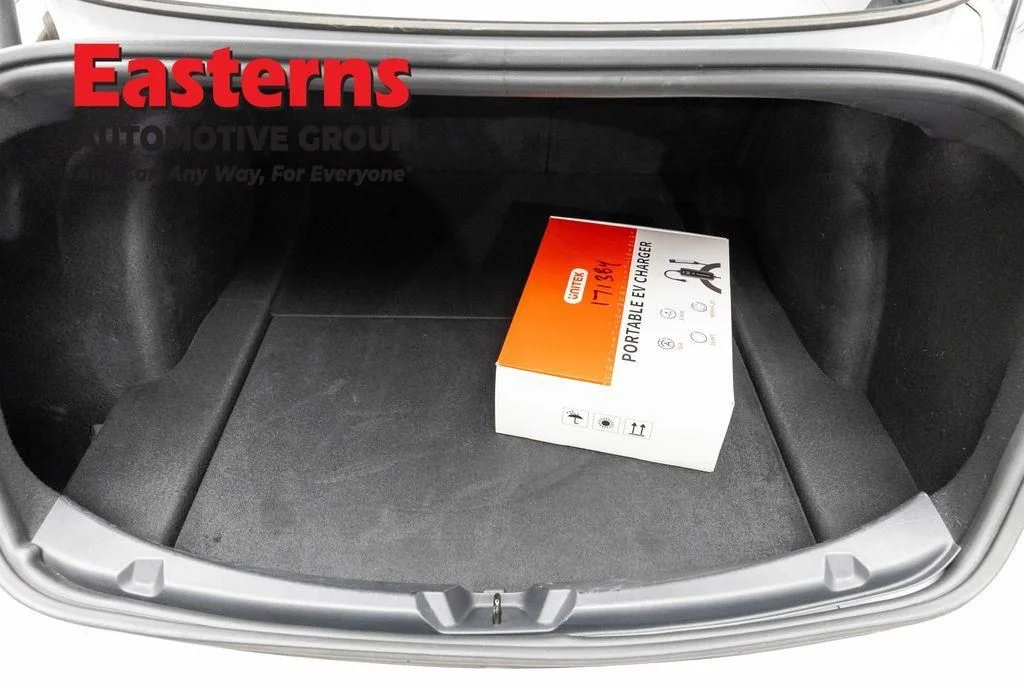 Used 2023 White Tesla Base image 10