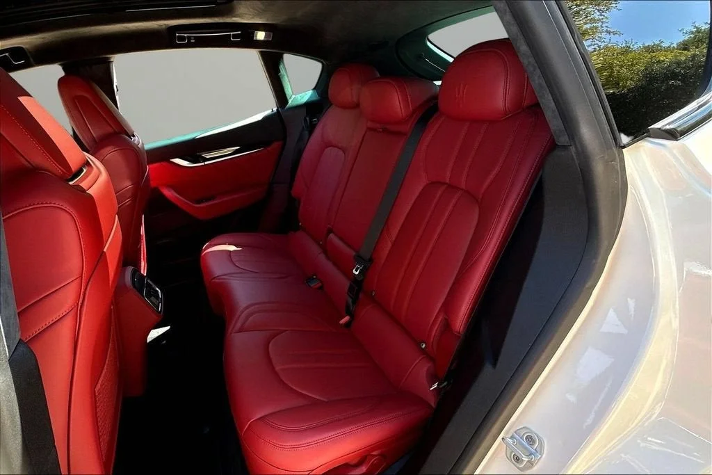 Used 2022 Bianco Maserati GT image 22