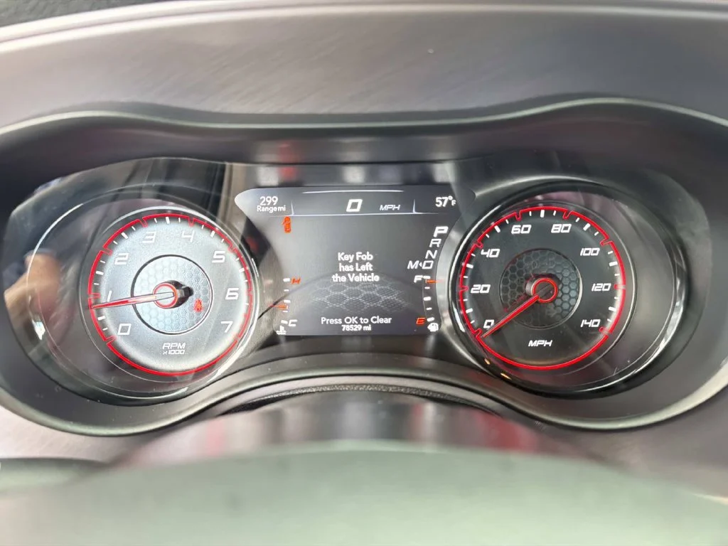 Used 2023 Green Dodge SXT image 19