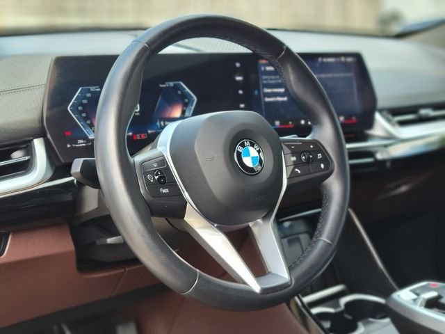 Used 2024 White BMW xDrive28i image 22