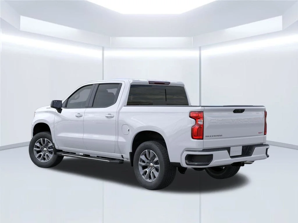 New 2026 White Chevrolet RST image 5