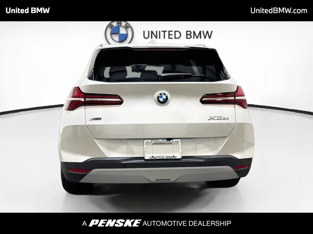 New 2026 Mineral White Metallic BMW 30 xDrive image 6