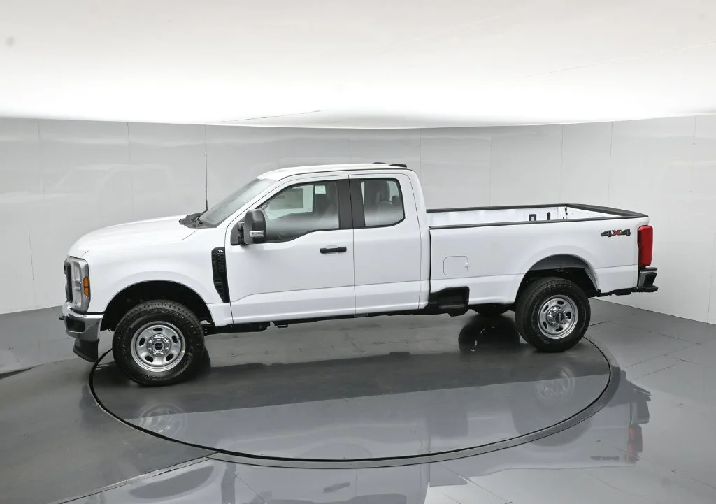 New 2027 White Ford XL image 41
