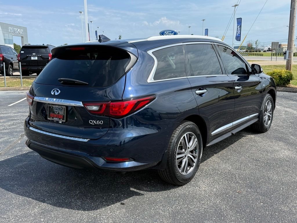 Used 2020 Blue INFINITI LUXE image 34