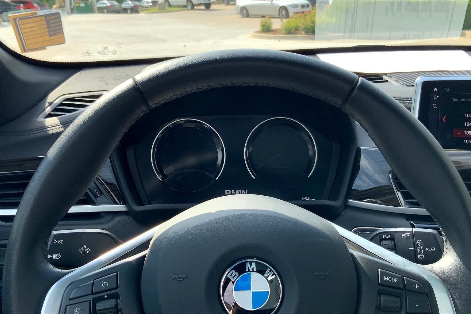 Used 2021 Alpine White BMW xDrive28i image 25