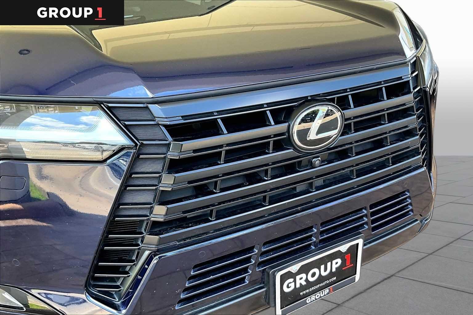 Used 2024 Nightfall Mica Lexus Premium+ image 27