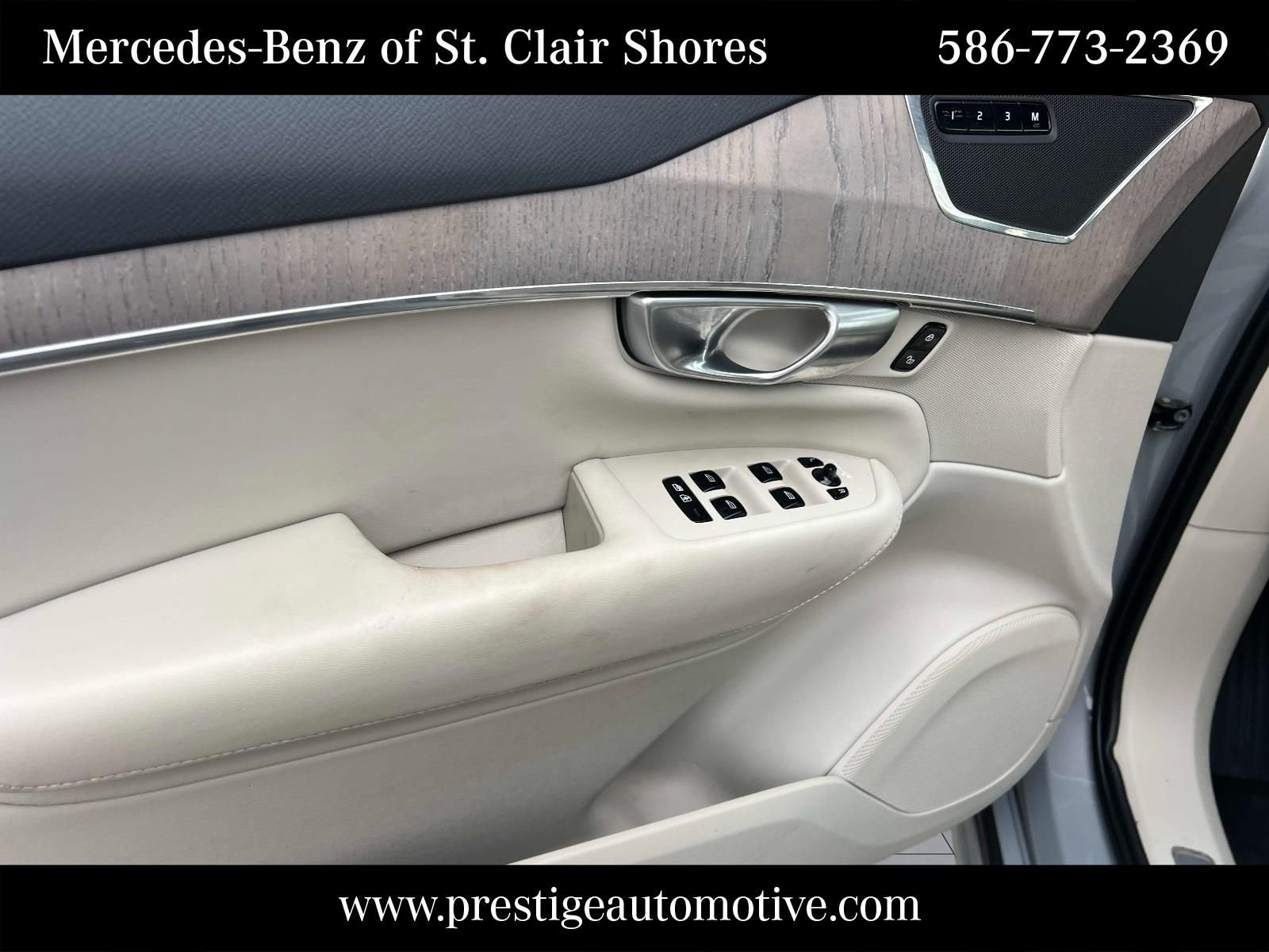 Used 2024 Gray Volvo T8 Plus Bright Theme 7 Passenger image 14