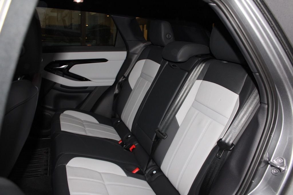 Used 2026 Gray Land Rover Dynamic image 31