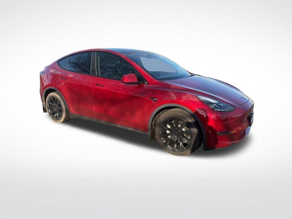 Used 2024 Tesla Model Y Long Range with VIN 7SAYGDEE1RA270010 for sale in Chesapeake, VA