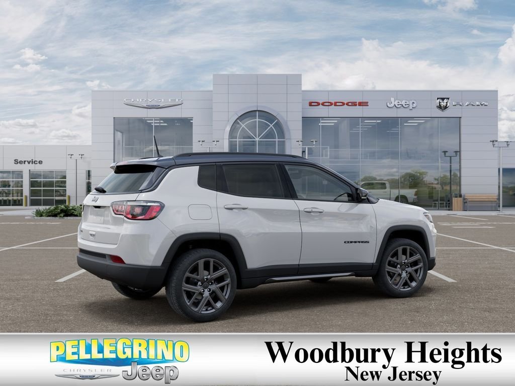 New 2025 Bright White Clear-Coat Exterior Paint Jeep Limited image 4