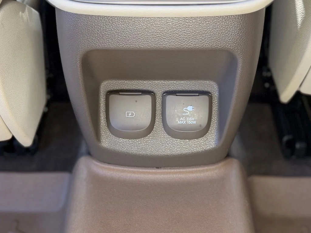Used 2024 Silver Genesis 2.5T image 10