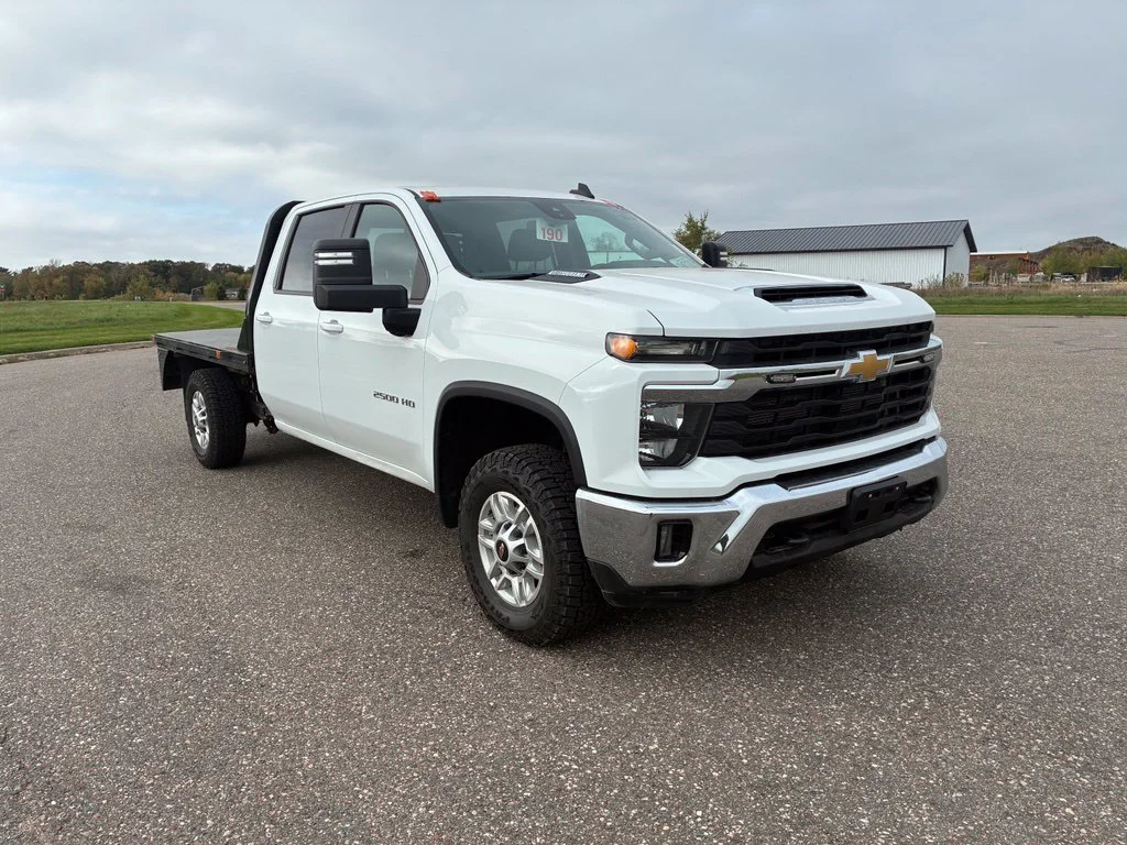 Used 2024 White Chevrolet LT image 2