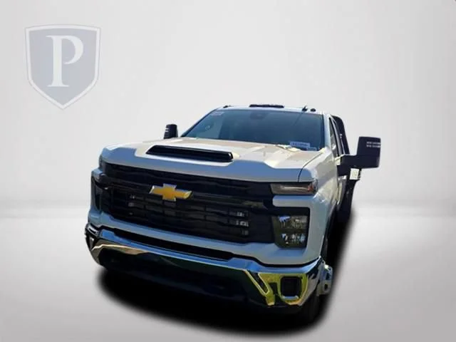 New 2026 Summit White Chevrolet Work Truck image 10