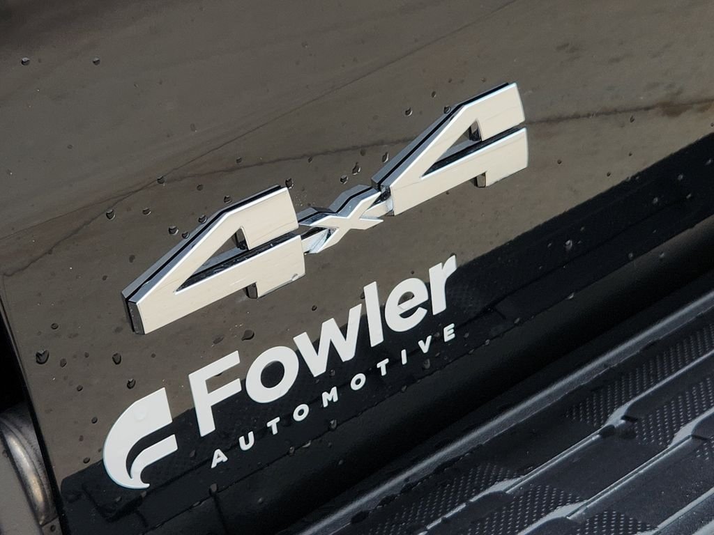 New 2026 Black Toyota  SR5 image 9