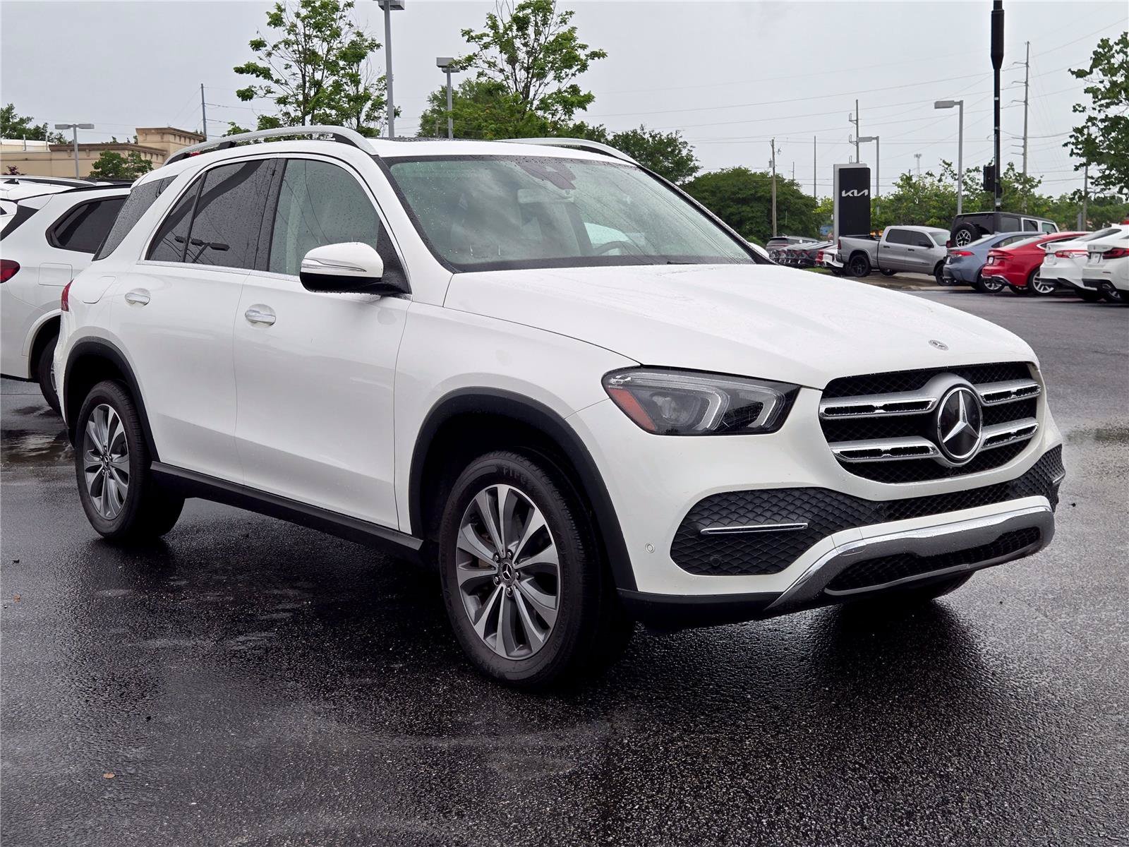Used 2020 White Mercedes-Benz GLE 350 image 3