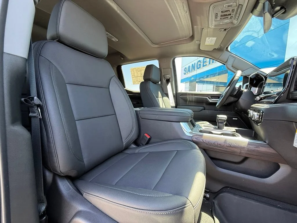 New 2026 Glacier White Tricoat GMC SLT image 14