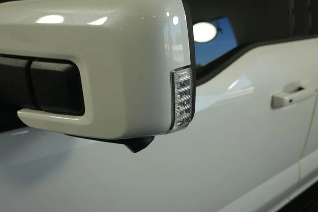 New 2026 Star White Metallic Tri-Coat Ford Platinum® image 28