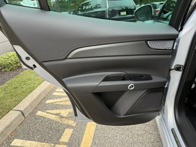 Used 2024 Bianco Astro Metallic Maserati GT AWD image 14