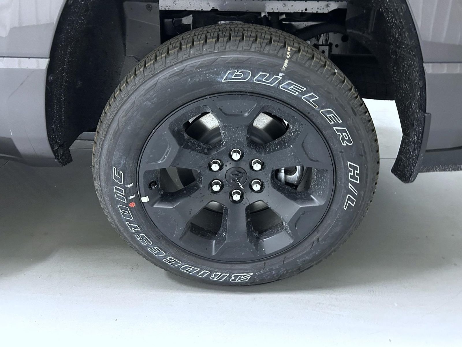 New 2026 Granite Crystal Metallic Clear-Coat Exterior Paint RAM Express image 22